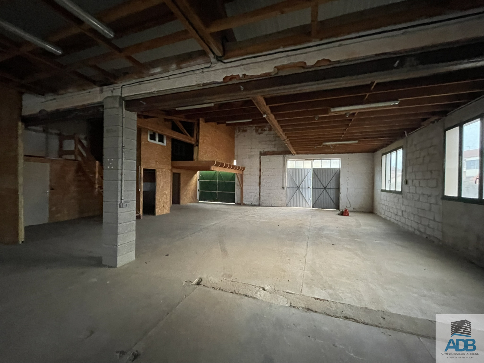 Image_, Local commercial, Roanne, ref :LCO30004830