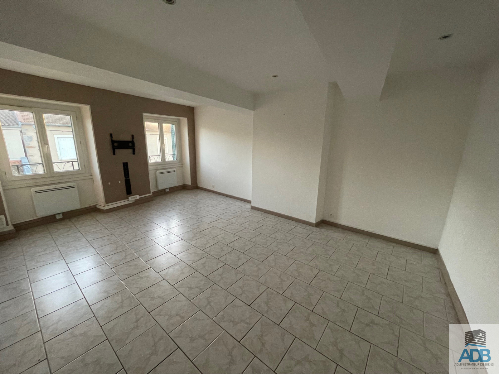 Image_, Appartement, Saint-Symphorien-de-Lay, ref :LAP50004659