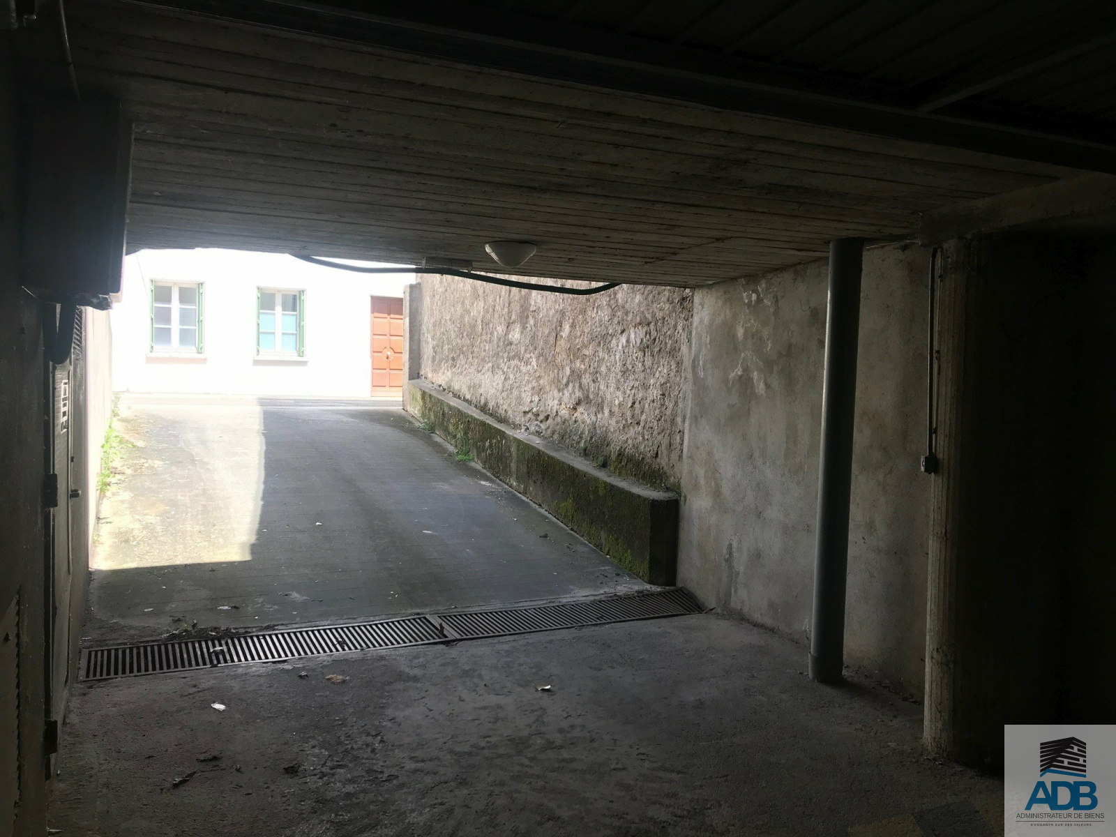 Image_, Parking, Roanne, ref :LPA210004322