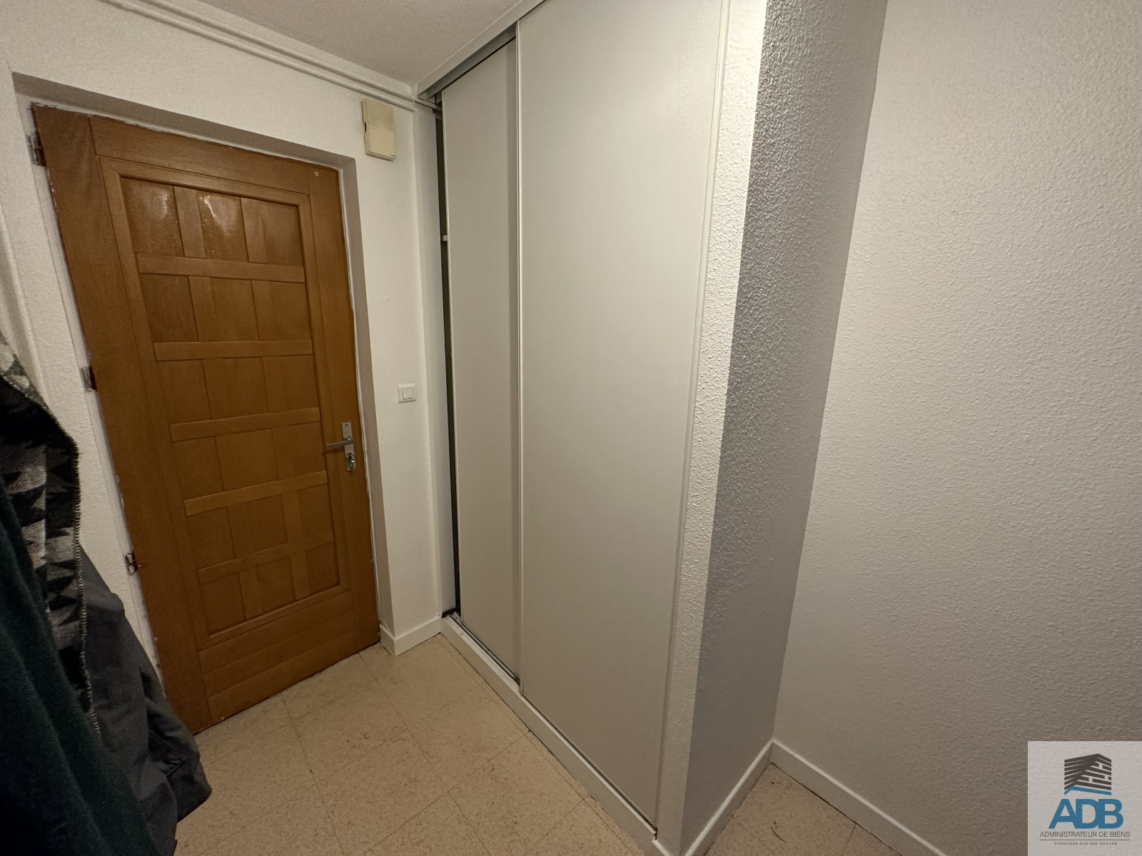 Image_, Local commercial, Villerest, ref :LIM30005167