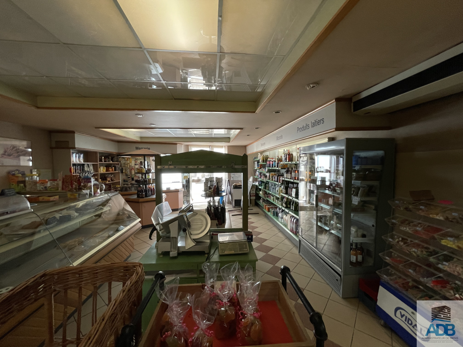 Image_, Local commercial, Villerest, ref :LIM30005167