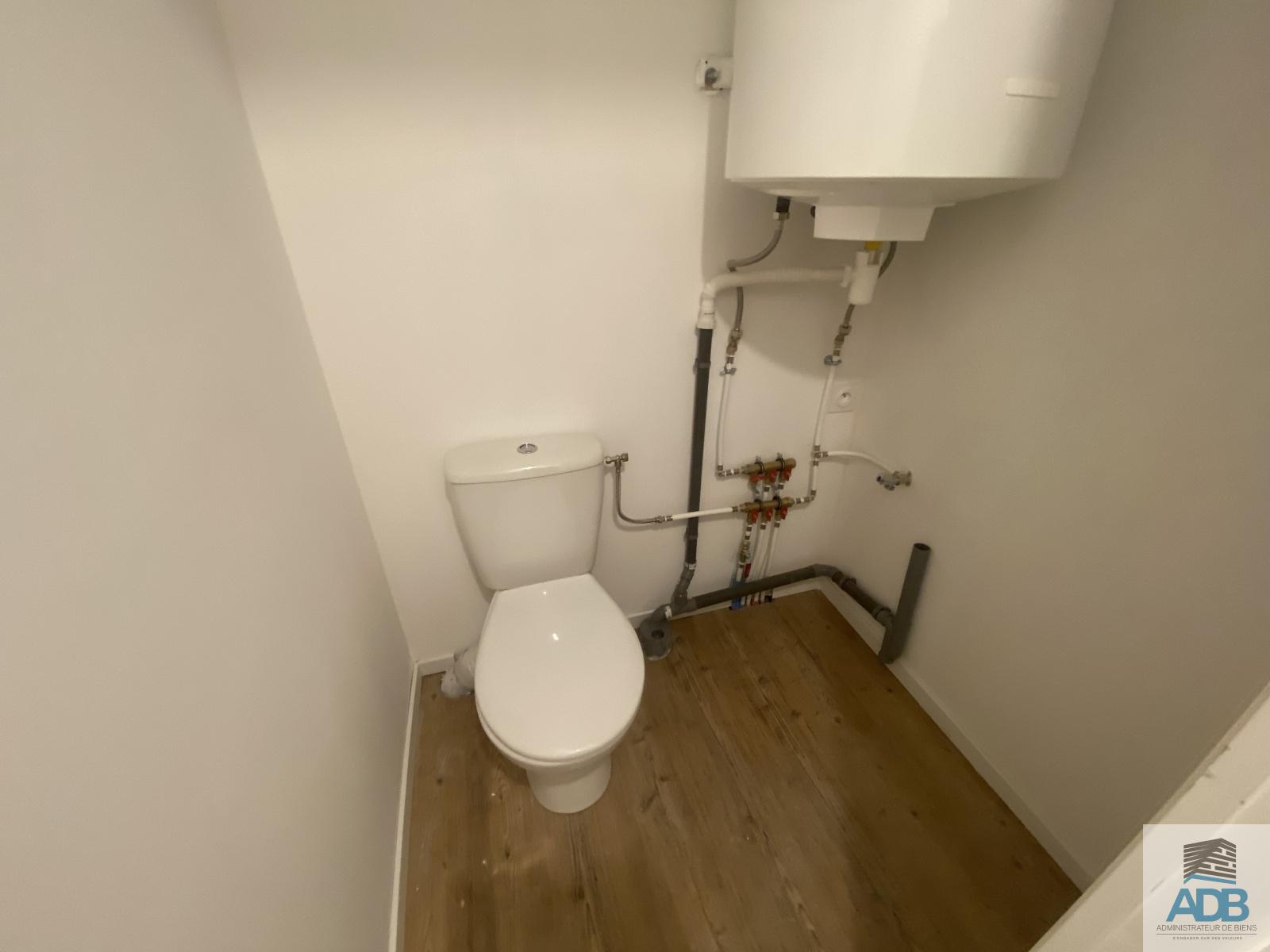 Image_, Appartement, Renaison, ref :LAP40004524