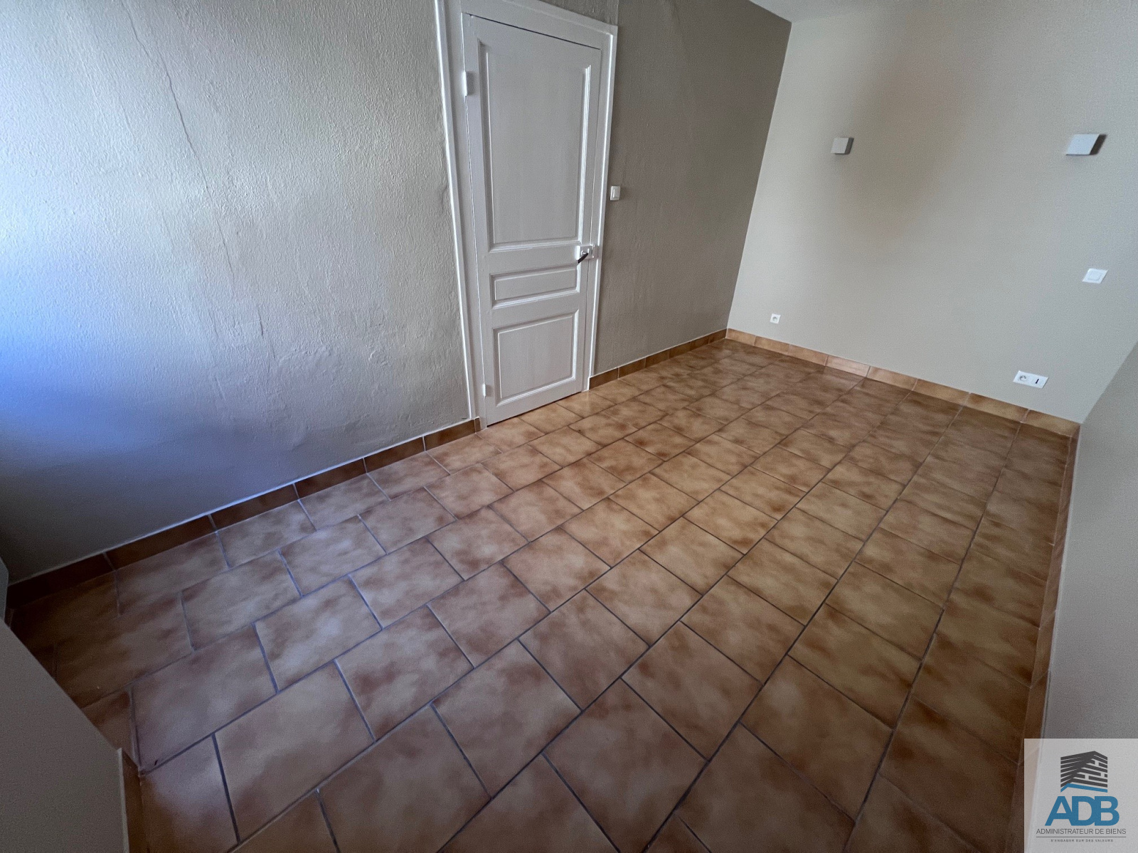 Image_, Appartement, Saint-Symphorien-de-Lay, ref :LAP40005194