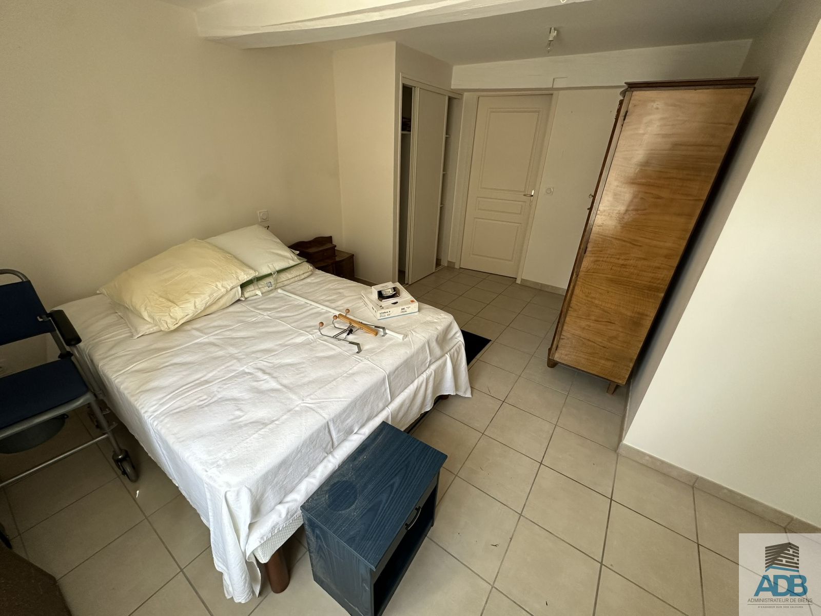 Image_, Appartement, La Bénisson-Dieu, ref :LAP30005083