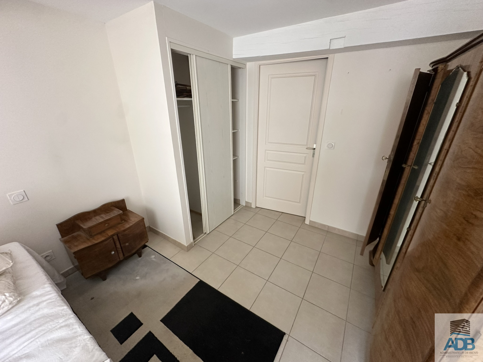 Image_, Appartement, La Bénisson-Dieu, ref :LAP30005083