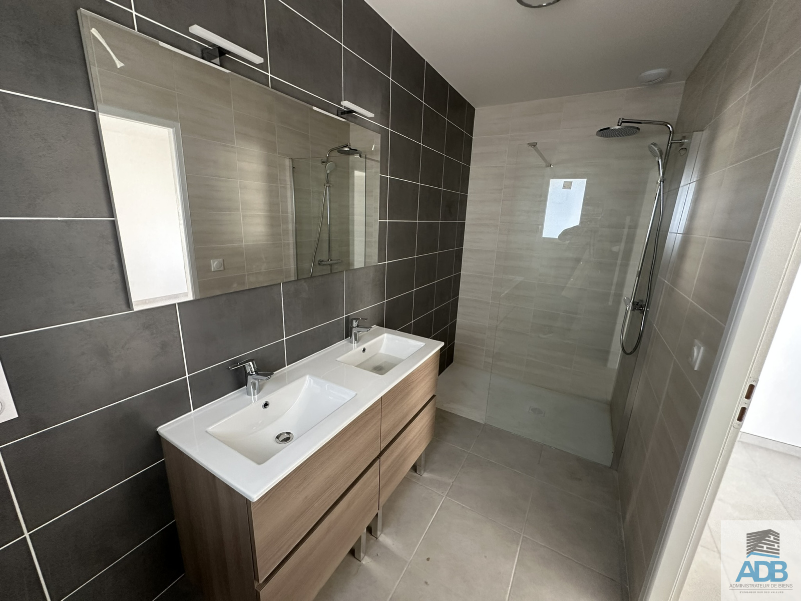 Image_, Maison, Riorges, ref :LMA30005150