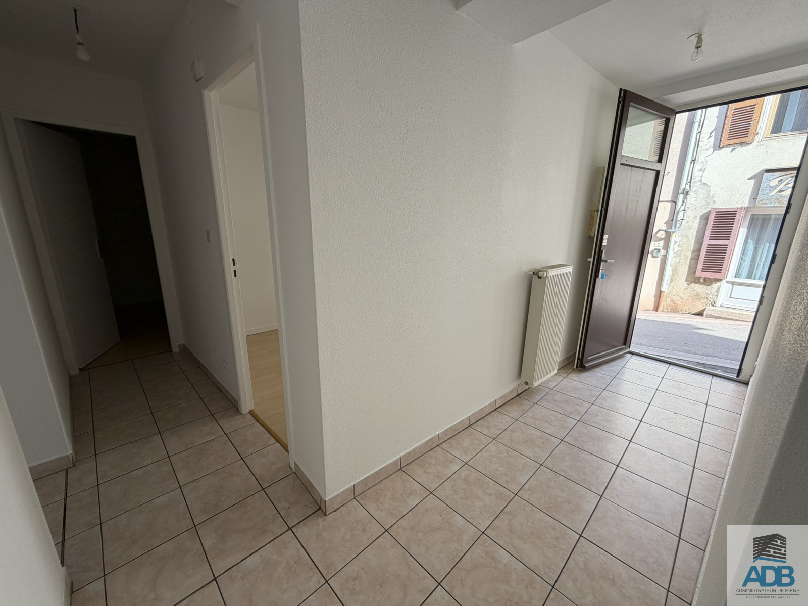 Image_, Maison de village, Perreux, ref :LMA210004431