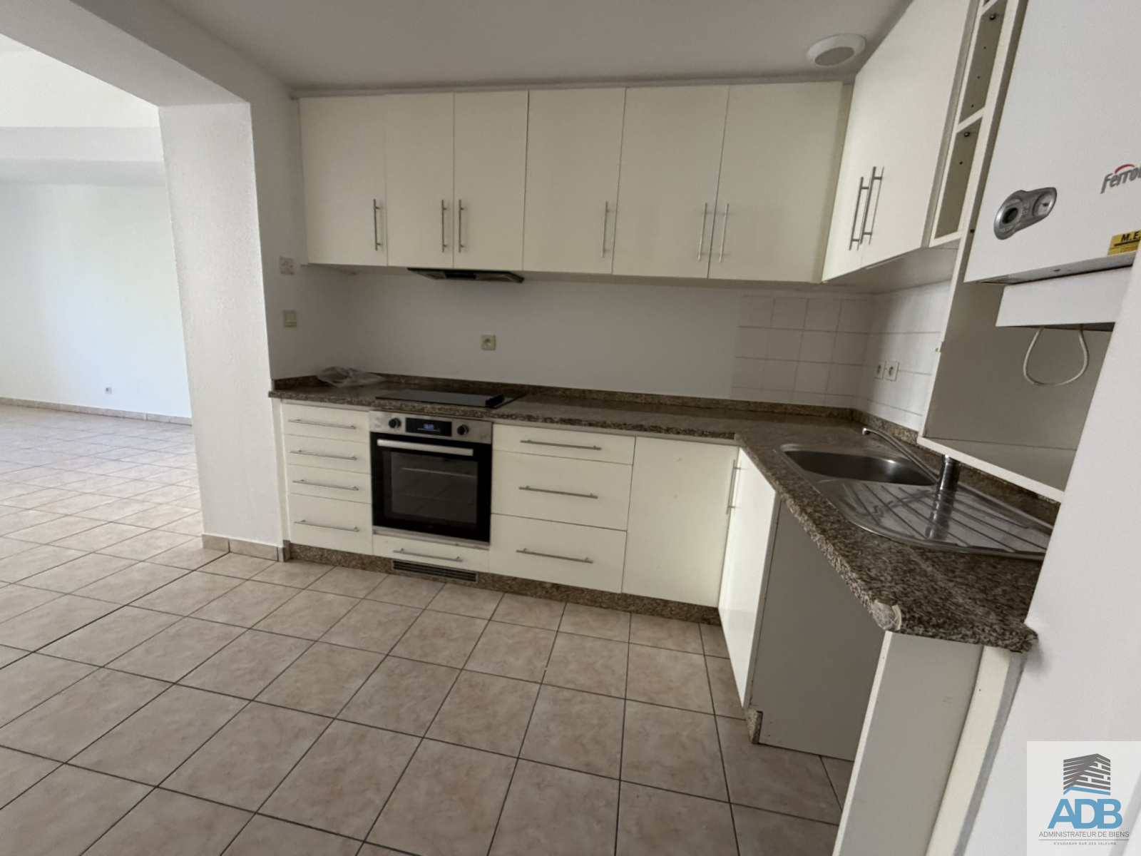 Image_, Maison de village, Perreux, ref :LMA210004431