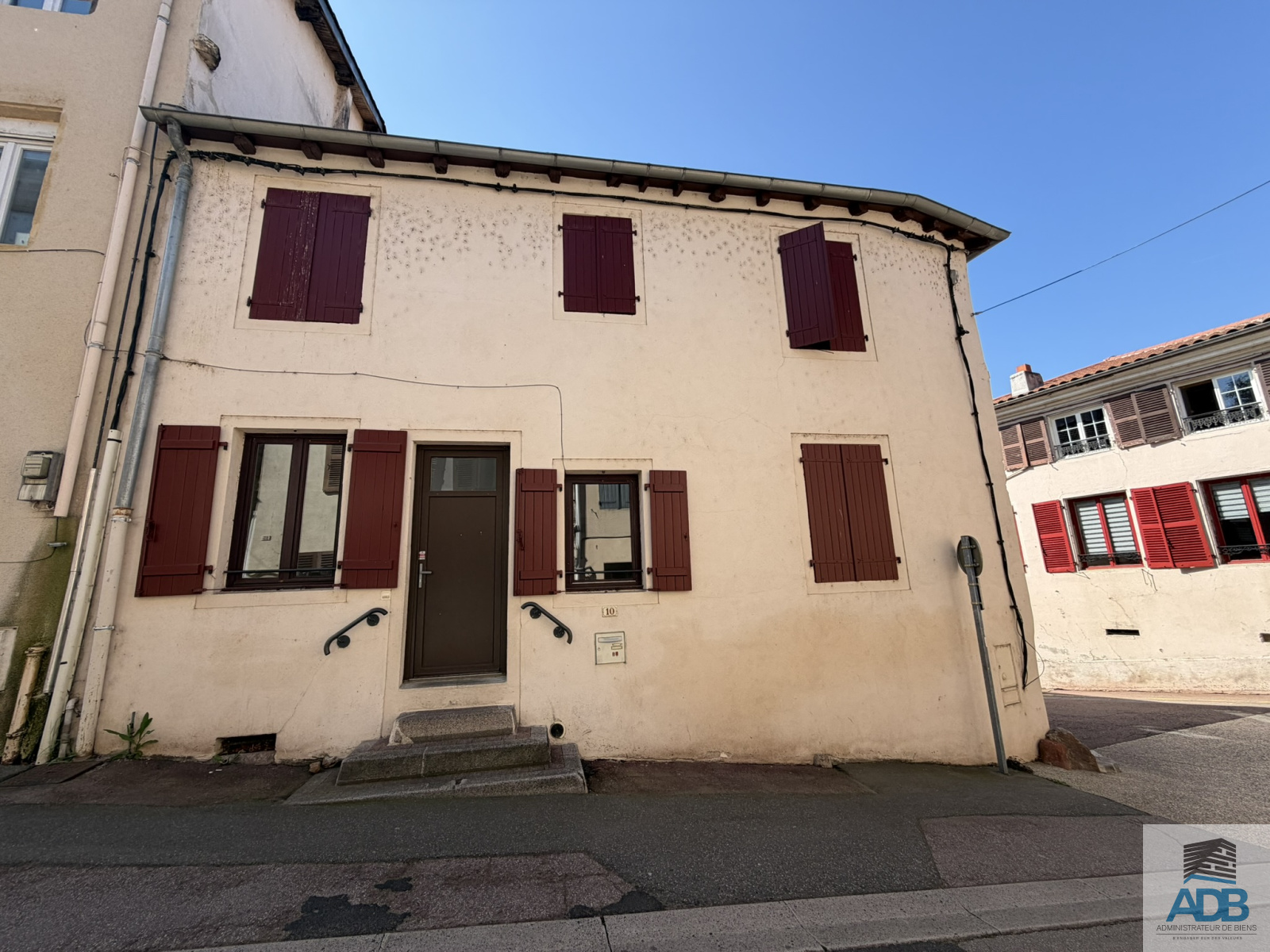 Image_, Maison de village, Perreux, ref :LMA210004431