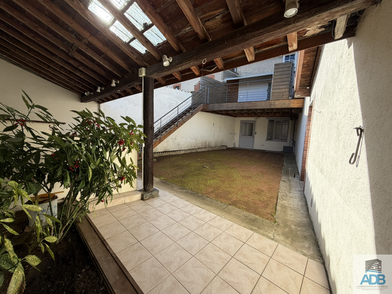 Image_, Maison, Saint-Symphorien-de-Lay, ref :VMA50005182