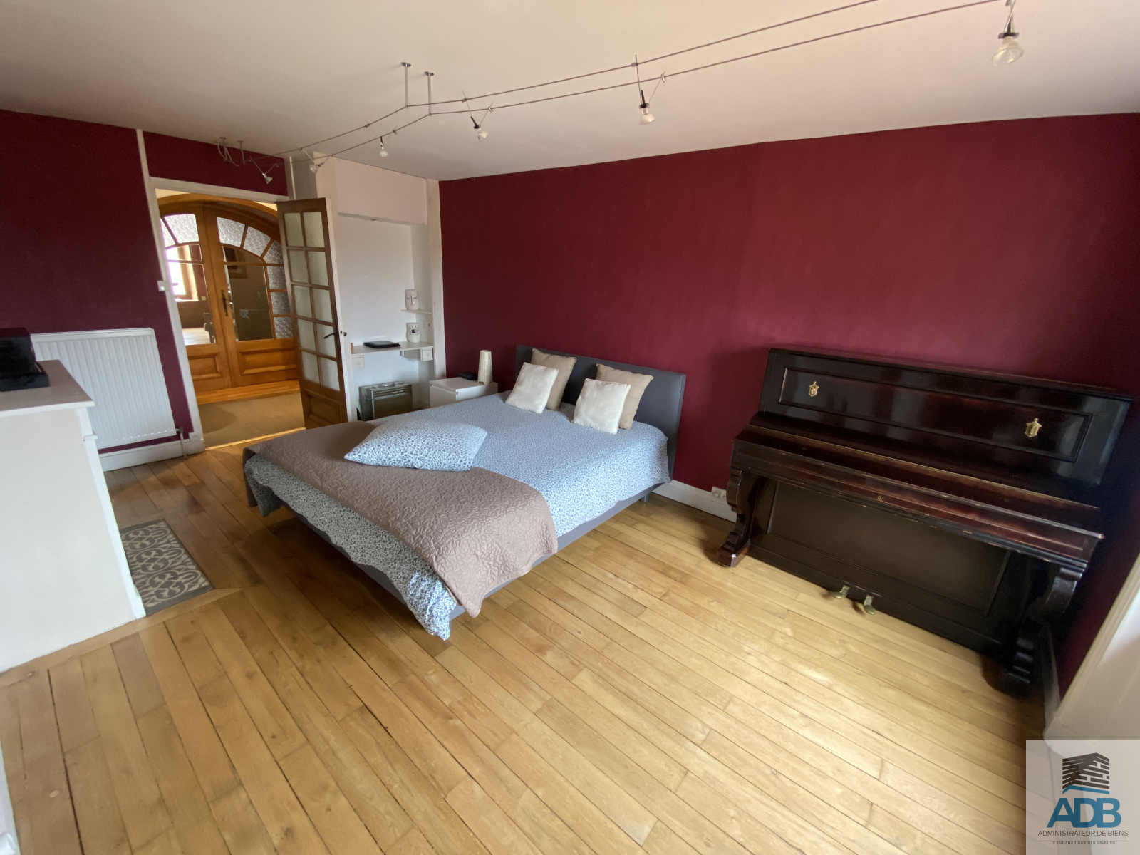 Image_, Maison, Saint-Symphorien-de-Lay, ref :VMA50005182