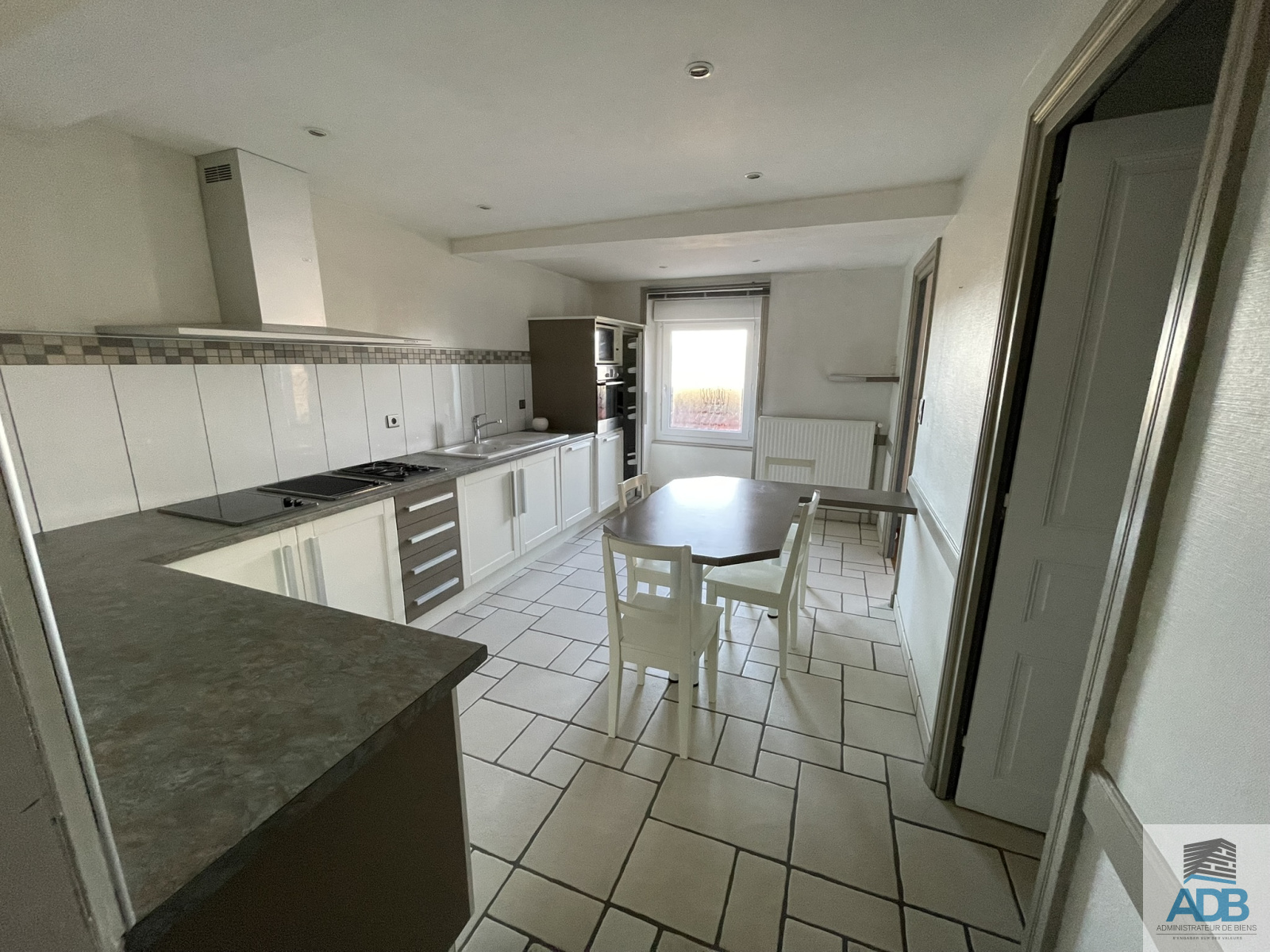 Image_, Maison, Saint-Symphorien-de-Lay, ref :VMA50005182
