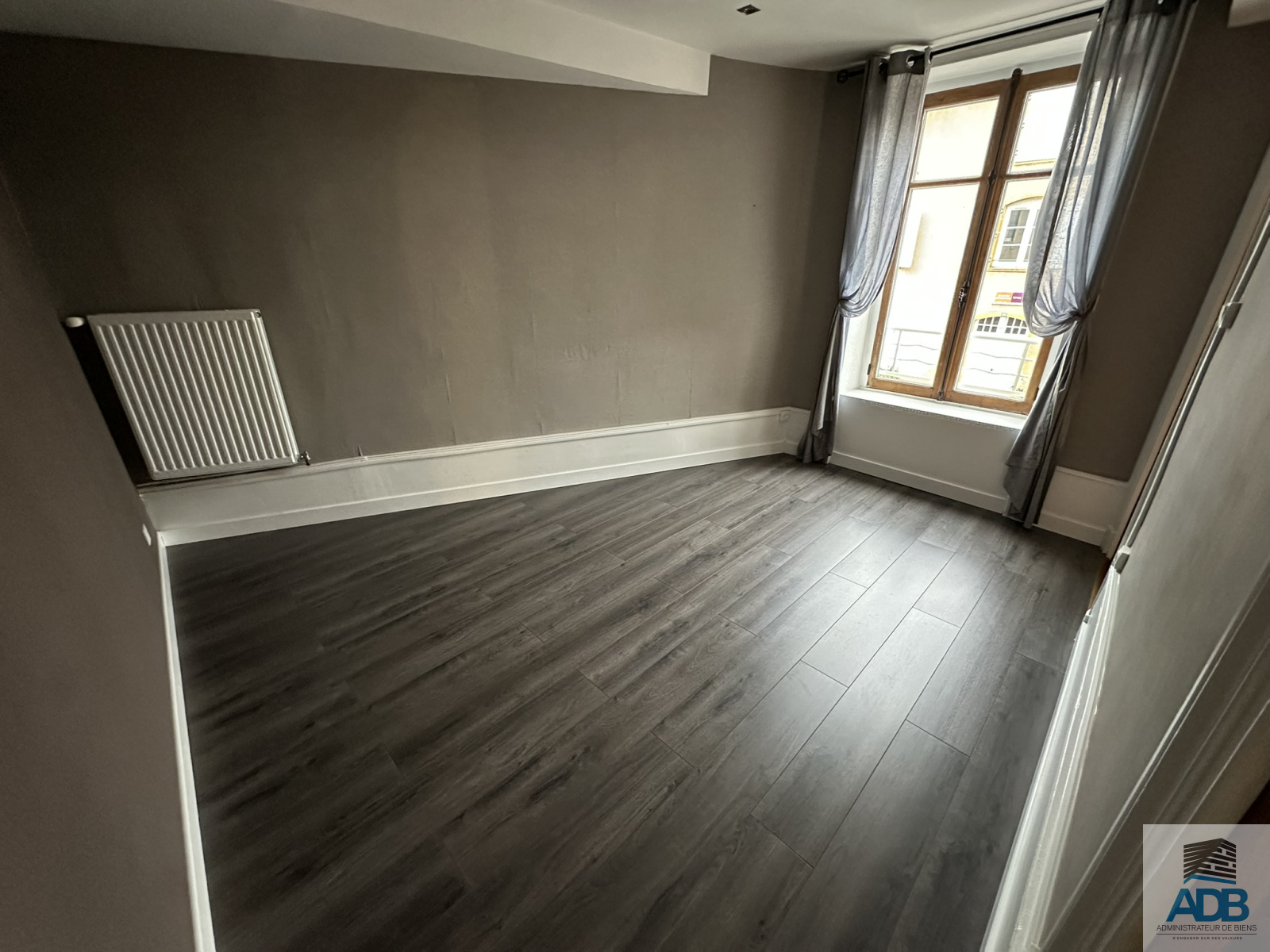 Image_, Maison, Saint-Symphorien-de-Lay, ref :VMA50005182