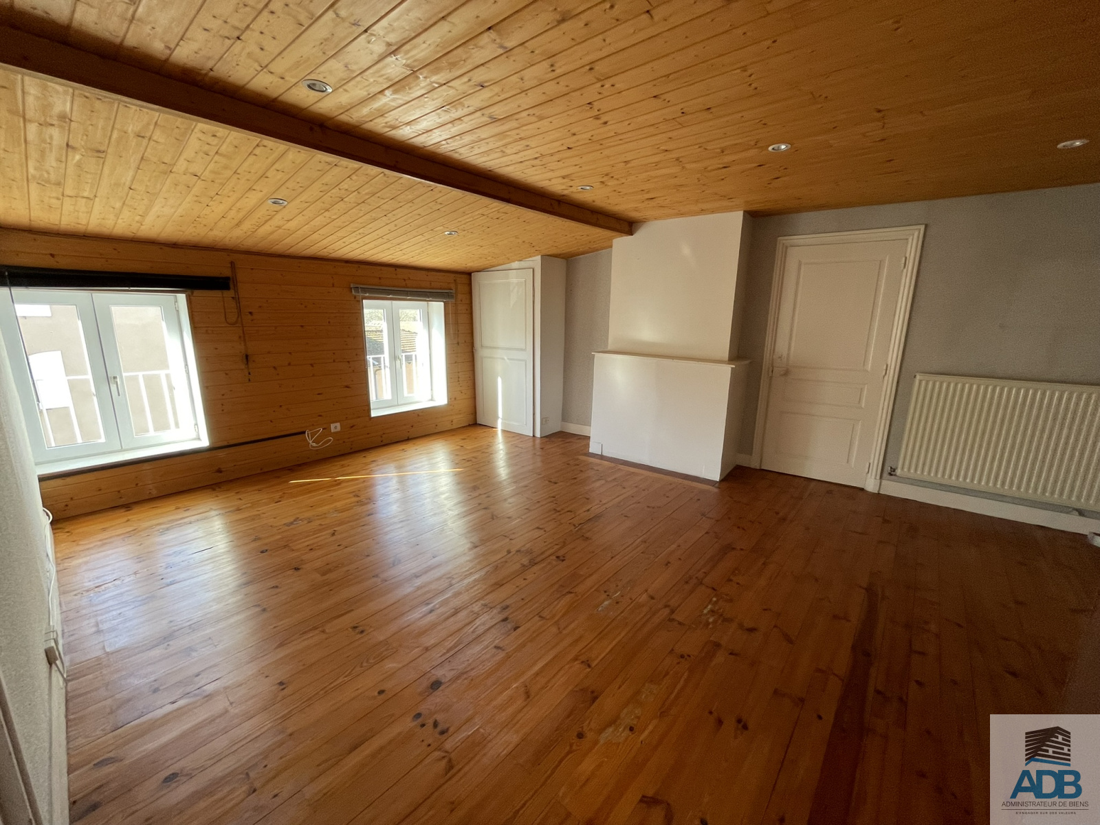 Image_, Maison, Saint-Symphorien-de-Lay, ref :VMA50005182