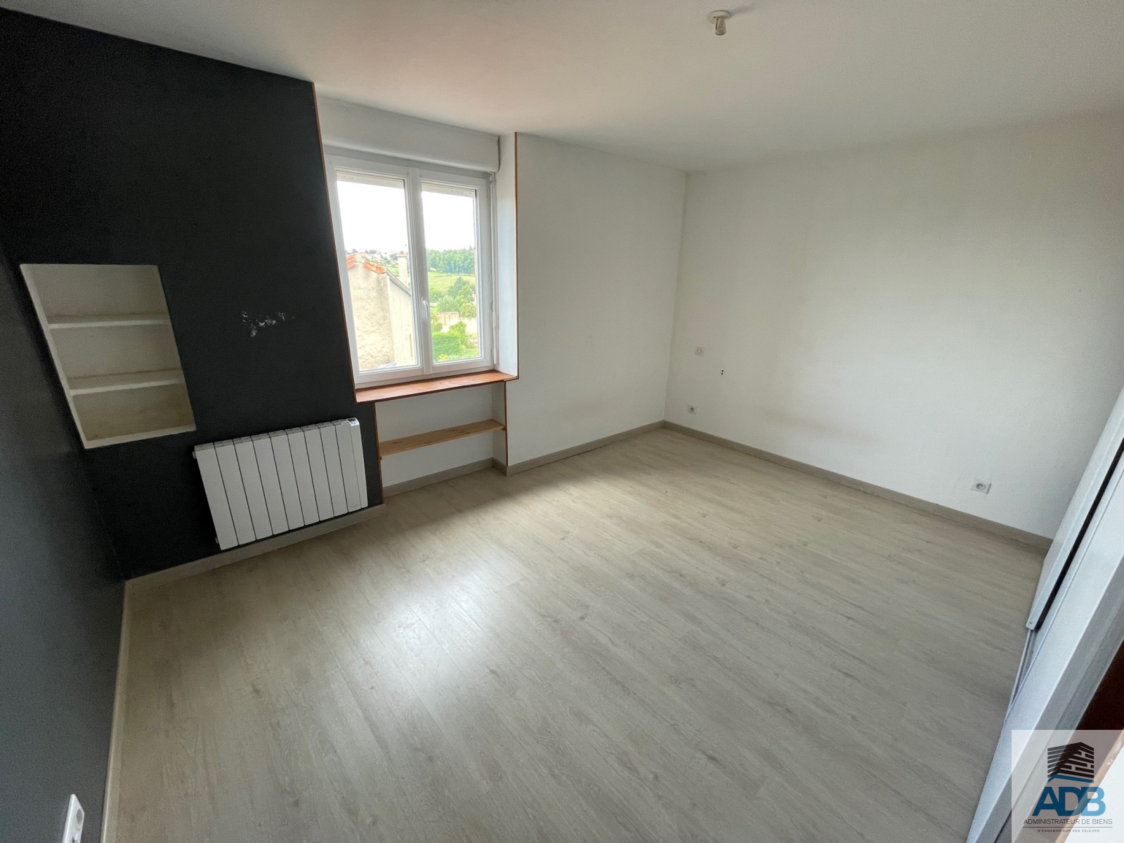 Image_, Appartement, Saint-Symphorien-de-Lay, ref :LAP40004681