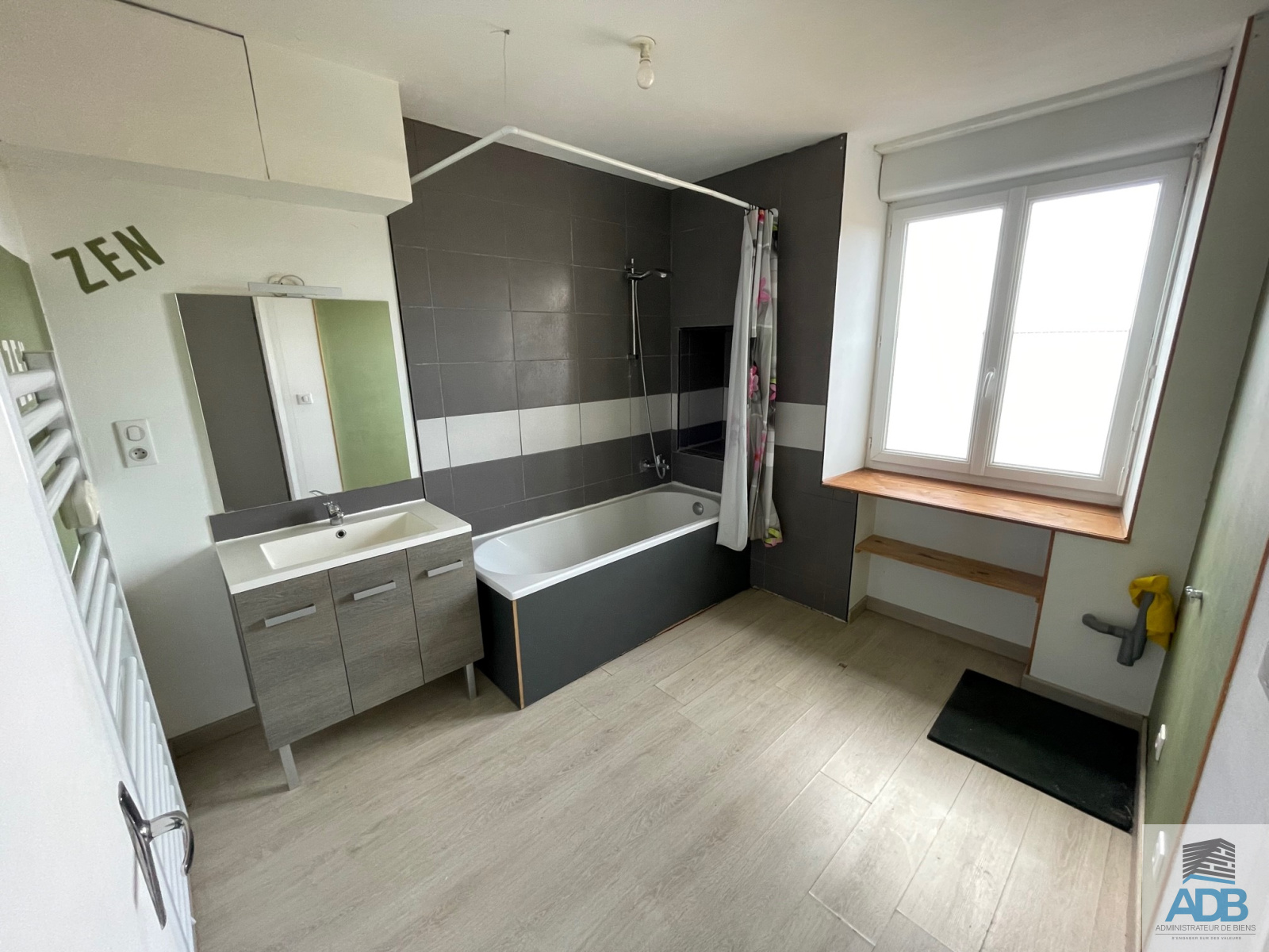 Image_, Appartement, Saint-Symphorien-de-Lay, ref :LAP40004681