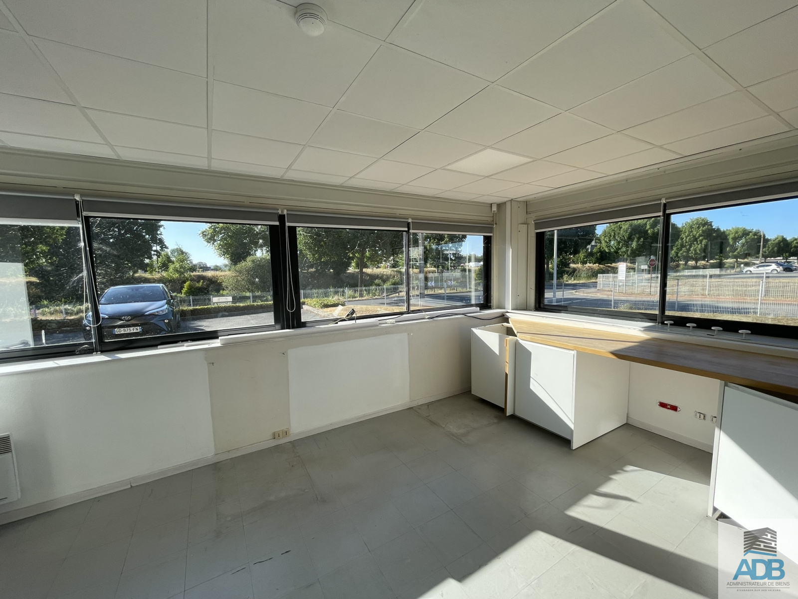 Image_, Local commercial, Roanne, ref :LCO30005129