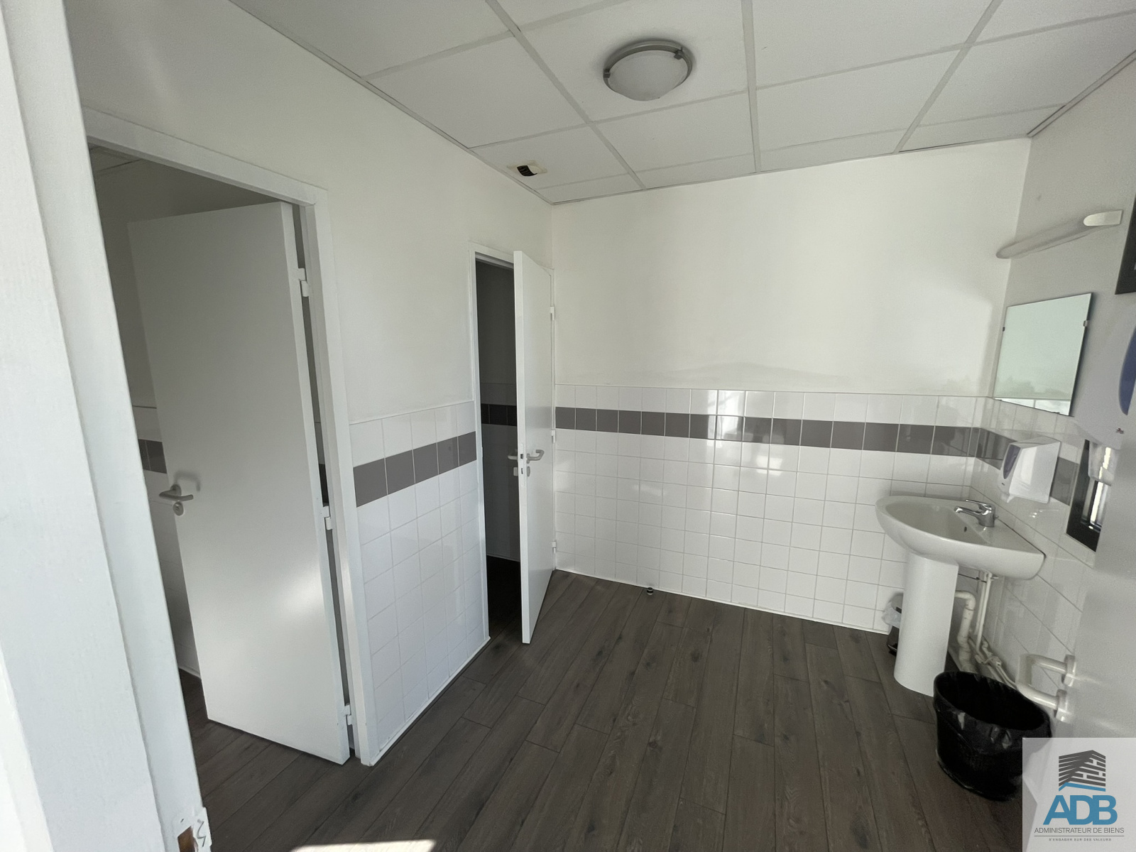 Image_, Local commercial, Roanne, ref :LCO30005129