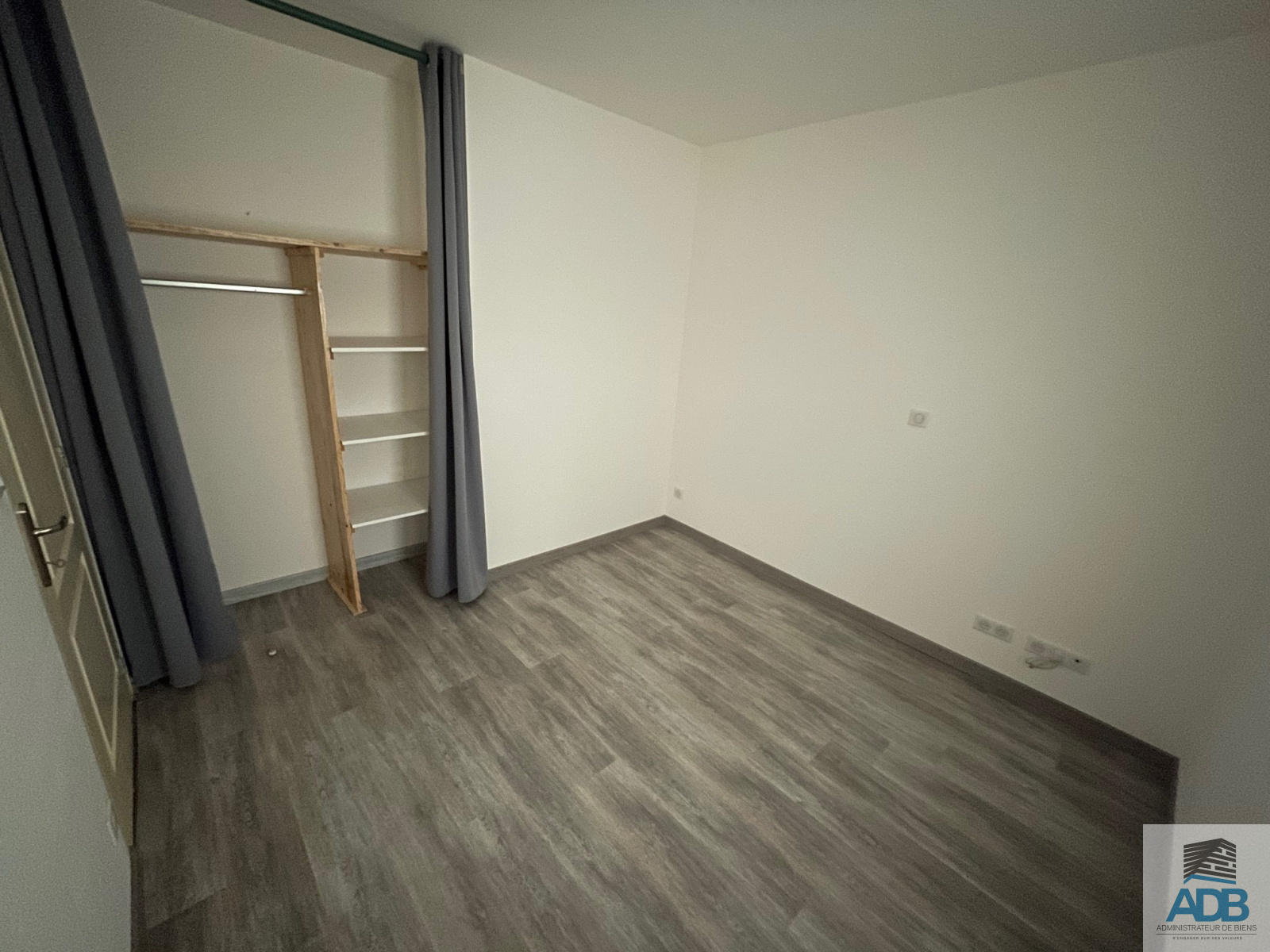 Image_, Appartement, Saint-Symphorien-de-Lay, ref :LAP40004579