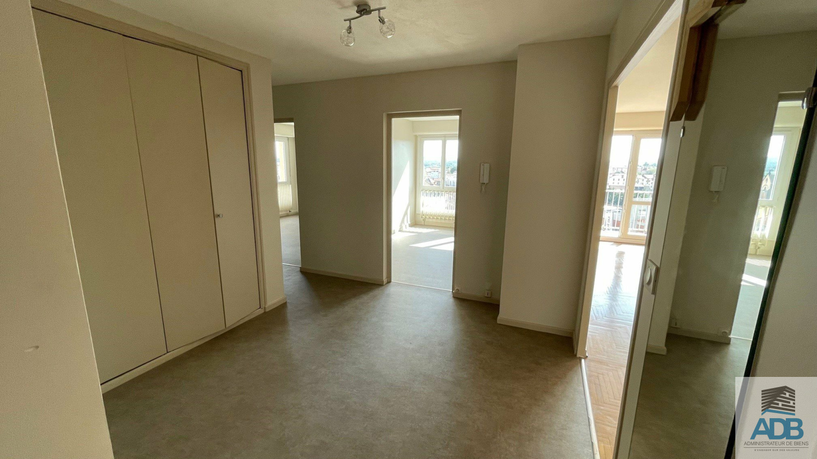 Image_, Appartement, Roanne, ref :LAP140004472
