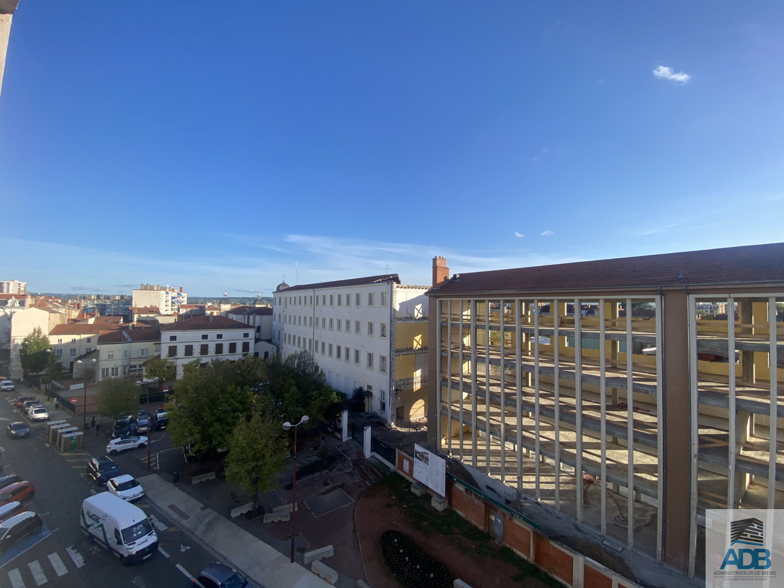 Image_, Studio, Roanne, ref :LST50004602