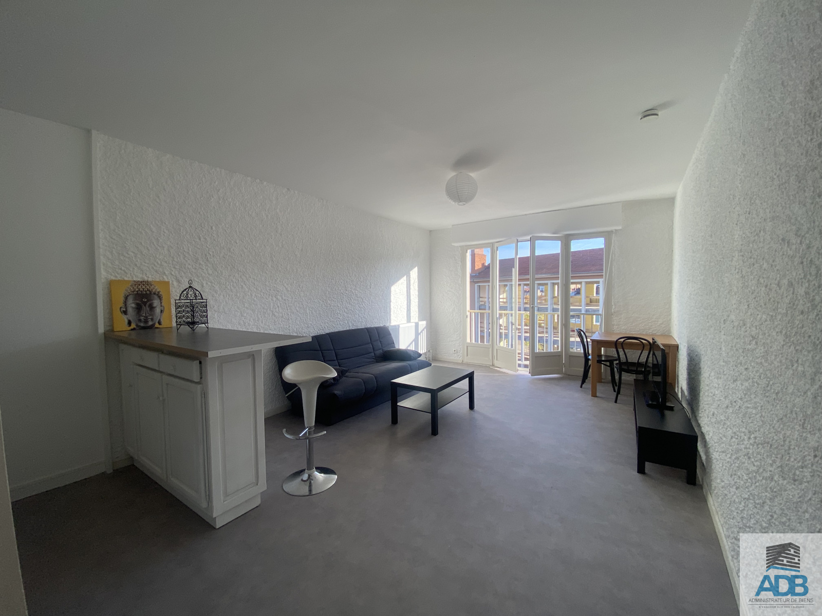 Image_, Studio, Roanne, ref :LST50004602