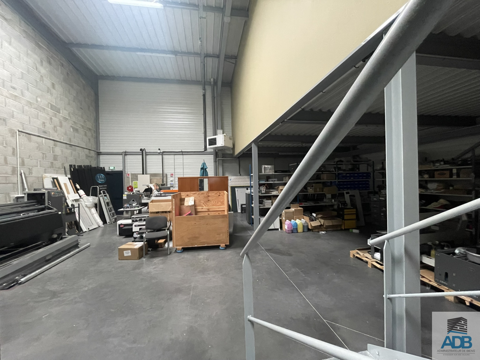 Image_, Local d'activité, Le Coteau, ref :LCO30005142